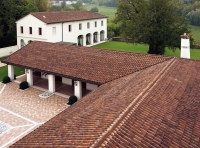 moench-und-nonne-tradizione-antica-vecchio-scuro-1